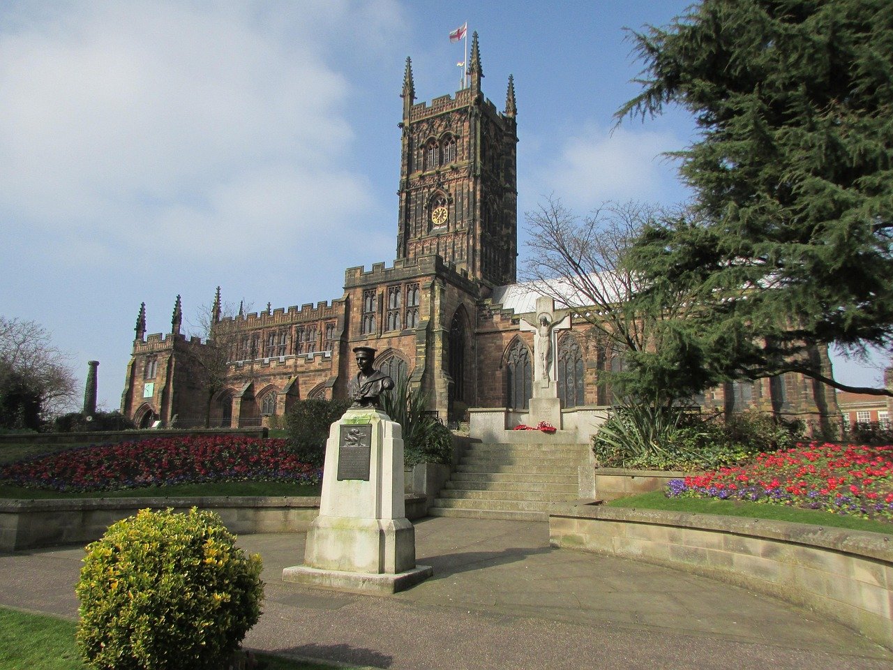 Wolverhampton Combined Court Centre and legal district for solicitors